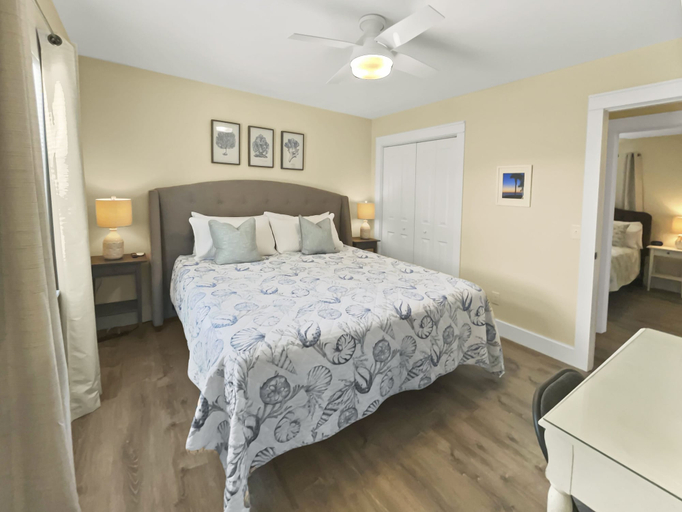 Bedroom 3, Wanna Go Back 3 Bedroom Home by RedAwning, Bay