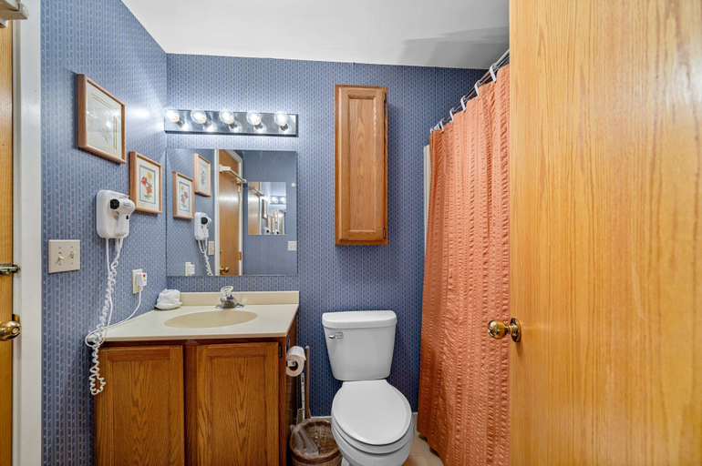Bathroom 3, Fall Line Small Studio - Perfect For Two - On Shuttle Route W/ Amenities G6a 1 Bedroom Condo, Rutland