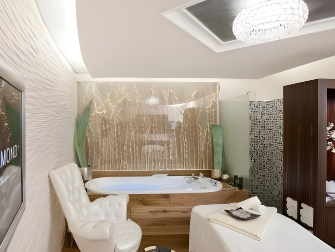 Bathroom 4, Stock Resort, Schwaz