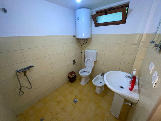 Others 5, Guesthouse "Gjin Thana", Shkodrës