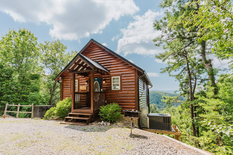 Exterior & Views 2, Ain't No Mountain High Enough 1 Bedroom Cabin by RedAwning, Sevier