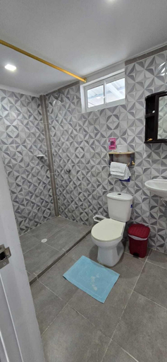 Bathroom 3, Posada Aleeny, Providencia