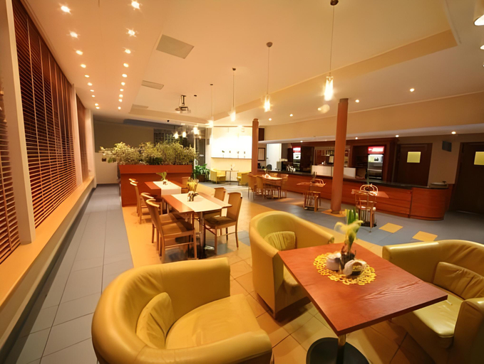 Others 4, Eurohotel, Piaseczno