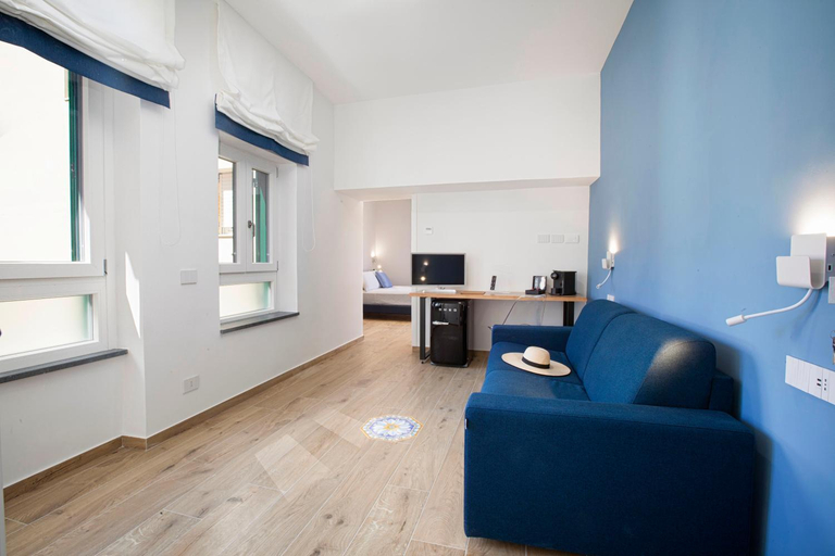 Others 3, YourHome - Lidia Rooms & Suites, Napoli