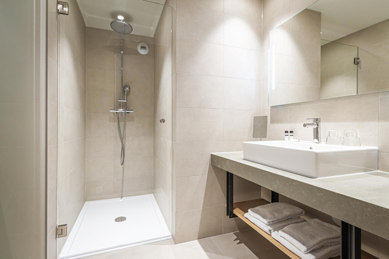 Bathroom 2, De Vliegende Vlinder, Nederweert