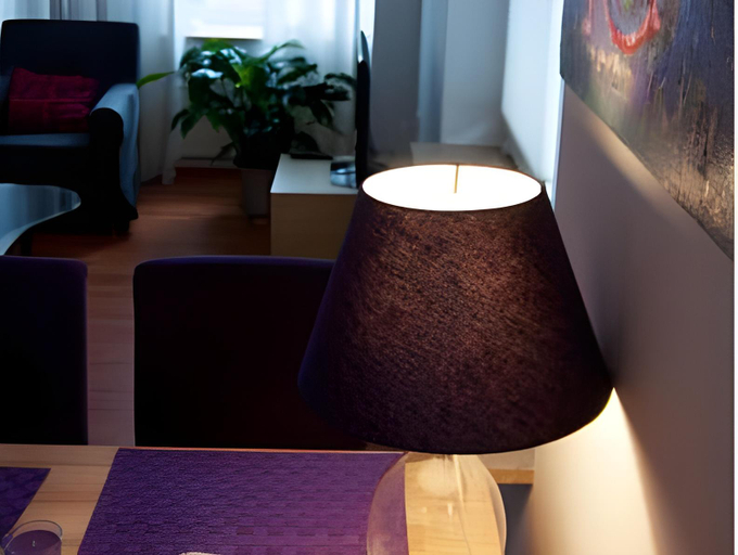 Others 4, Wertschatzer III - Paulinenstr, Lippe