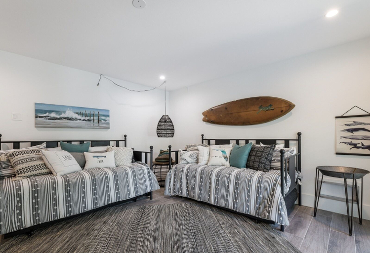 Bedroom 3, Sizzling Summer Rates at Surf Side Beach House GULF VIEWS Elevator (Beach Retreats), Manatee