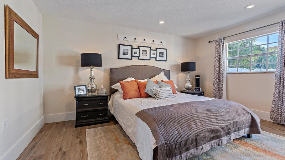 Bedroom 2, Decked Out On Marbury 4 Bedroom Home by RedAwning, Manatee