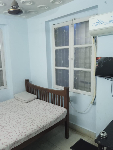 Others 4, Centerpoint Guest House, Kolkata