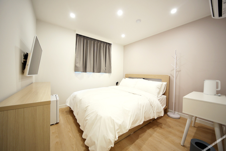 Bedroom 2, Damyang Unknown Hotel (Hotel UNKNOWN), Damyang