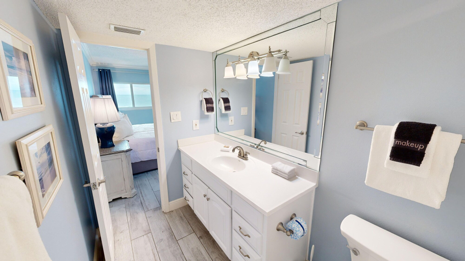 Bathroom 4, Beach House 401b 2 Bedroom Condo, Walton