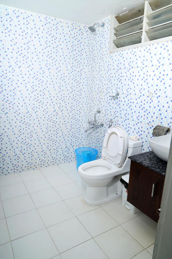 Bathroom 4, Sandra's Home, Ernakulam