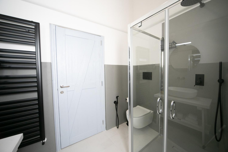 Bathroom 3, San Marco Boutique Rooms, Bari