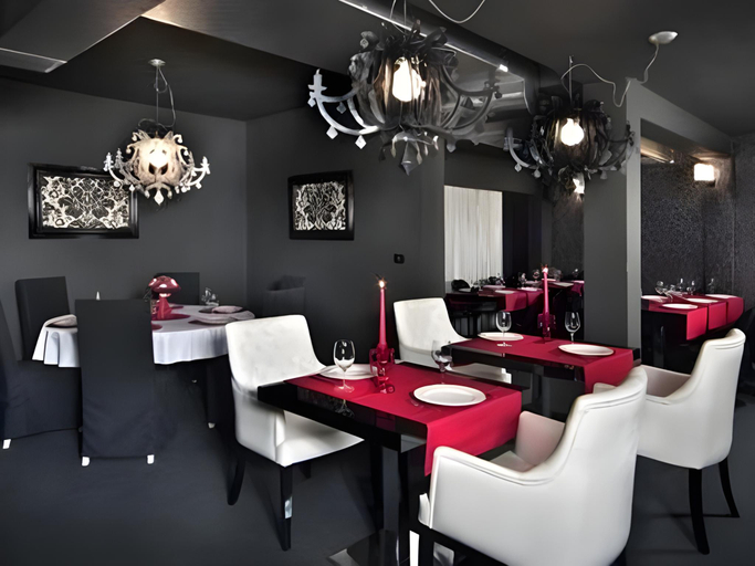 Food & Drinks 5, Studio Hotel, Veliko Tarnovo