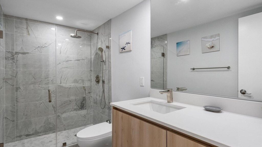 Bathroom 4, 2br Luxury Ocean Reserve With Park Views! 2 Bedroom Condo by RedAwning, Miami-Dade
