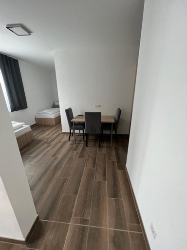 Others 4, Boardinghouse MDS, München