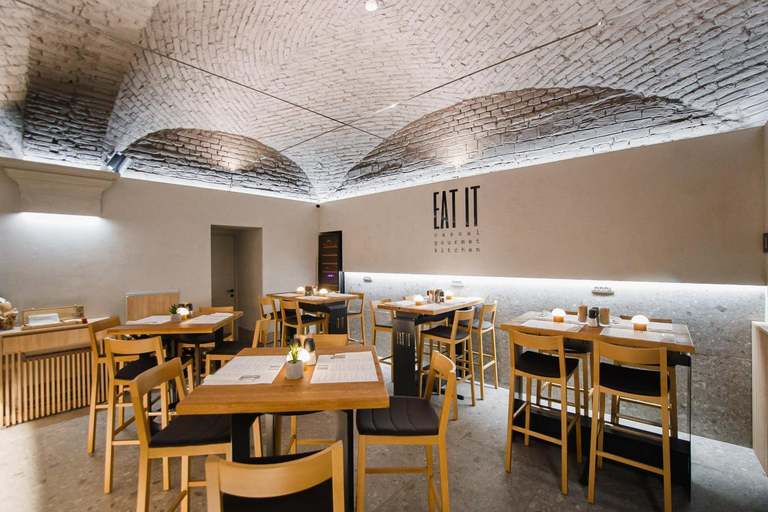 Food & Drinks, Eat IT cozy downtown apartments, Oradea