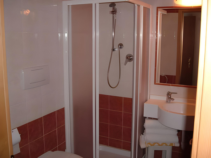 Bathroom 4, Sport Hotel Stella Alpina, Trento