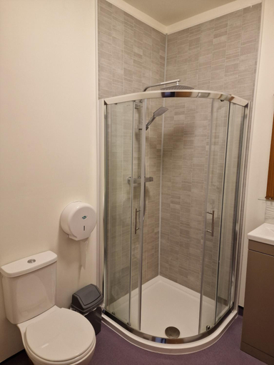 Others 5, Home Inn