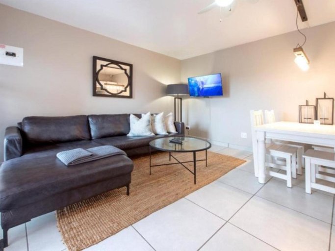 Others 4, Kelly's Beachfront Apartments, Cacadu