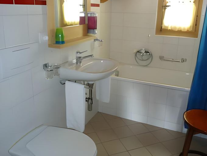 Bathroom 2, Gite du Prilet, Sierre
