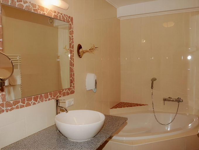 Bathroom 5, Der Grubacher, Schwaz