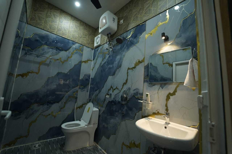 Bathroom 3, Brij Hari Villa, Varanasi