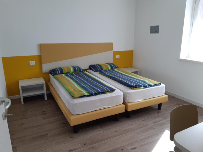 Others 5, appartamentsandreis, Verona