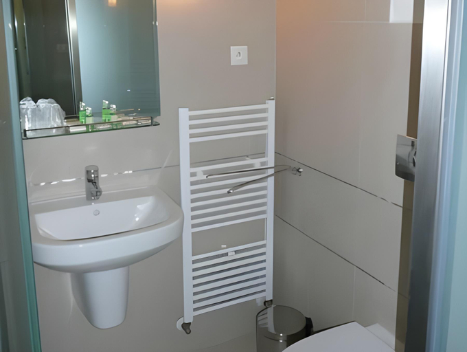Bathroom 3, Hotel Zamok Topolcianky, Zlaté Moravce