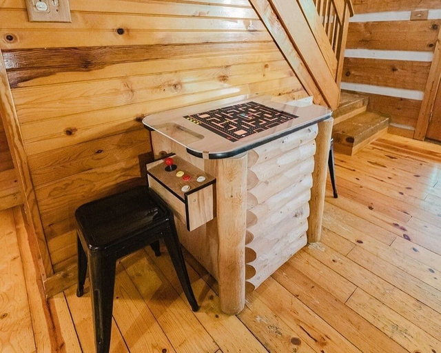 Others 2, A Slice Of Heaven 2 Bedroom Cabin by RedAwning, Sevier