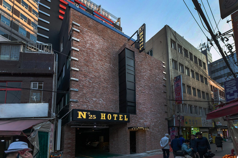 No.25 Hotel Busan (Seomyeon subway station), Busanjin