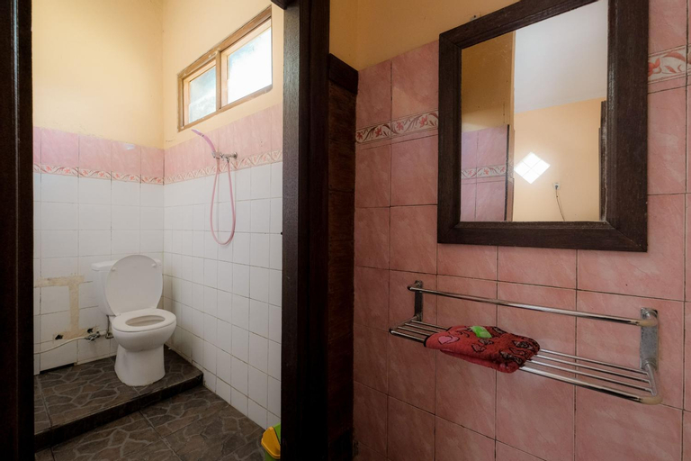 Bathroom 7