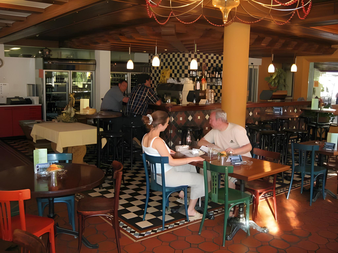 Food & Drinks 4, Relais Bayard, Leuk