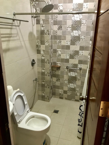 Bathroom 5, Lucena Fresh Air Hotel, Lucena City