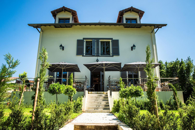 Exterior & Views 2, Villa la Renaissance Hôtel, Pyrénées-Atlantiques