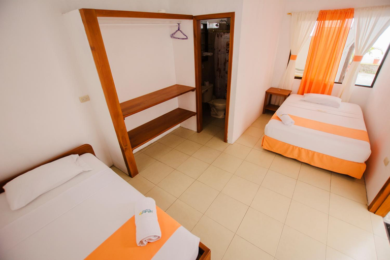 Bedroom 4, Hostal Suenos Silvestres, Santa Cruz
