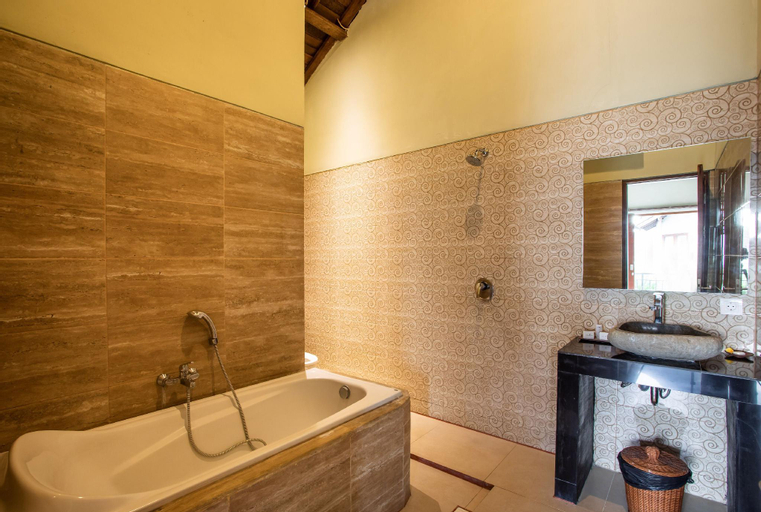 Bathroom 4
