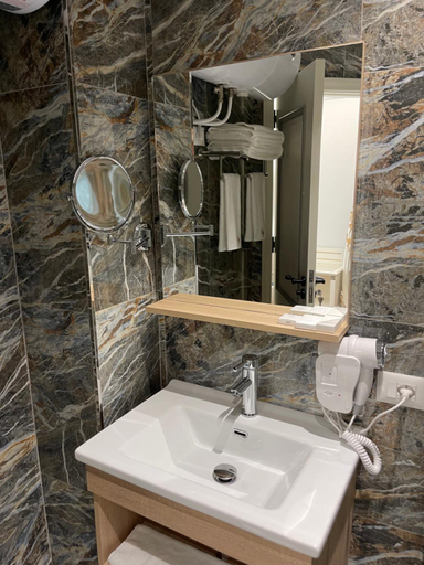 Bathroom 3, SOL INVICTUS Boutique Hotel Durres Albania, Durrësit