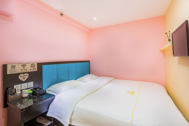 Bedroom 2, Dequan Railway Station Hotel, Beijing