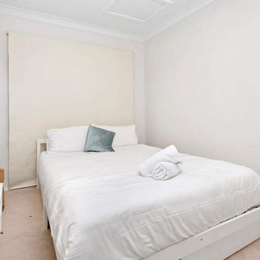 Collaroy Beach House - Beachfront, Warringah