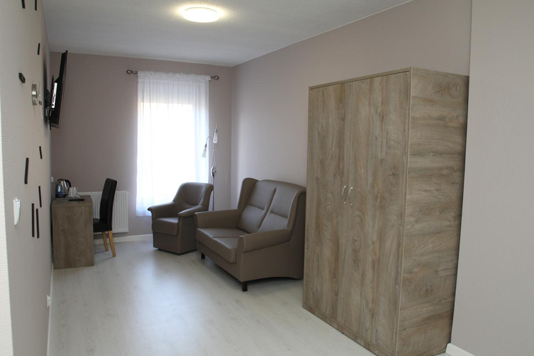 Others 4, M&M Spanie, Leszno