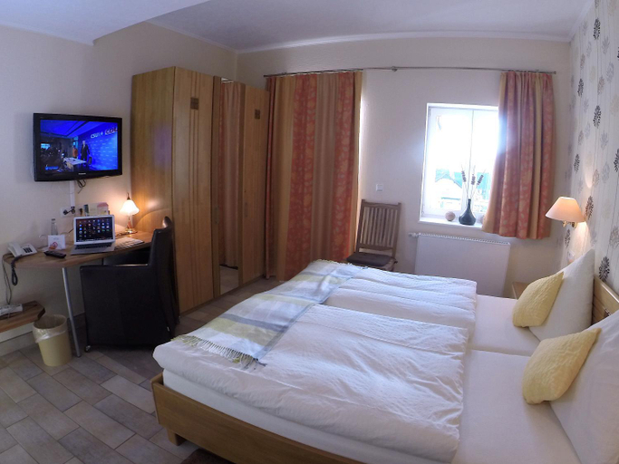 Bedroom 6