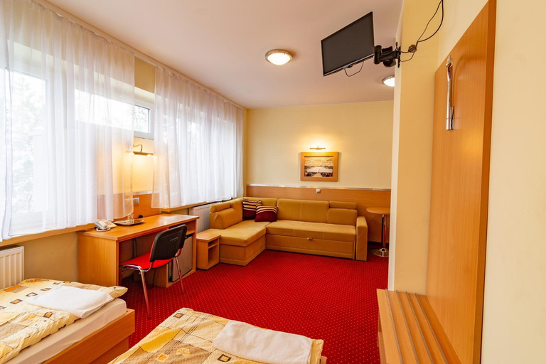 Bedroom 2, Dom Sportowca Blonie - MOSiR, Sanok