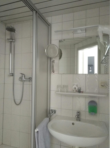 Bathroom 2, Waldhaus Pulsnitz, Bautzen