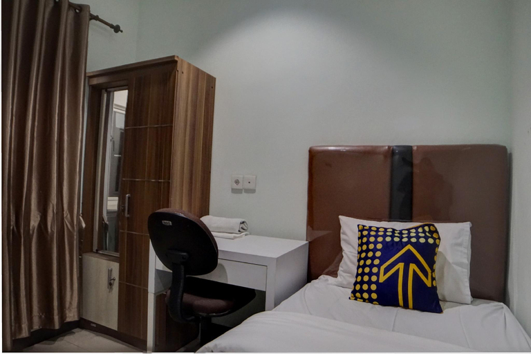 Bedroom 3, Hotel O Finest House Near Amplas Bus Terminal, Medan