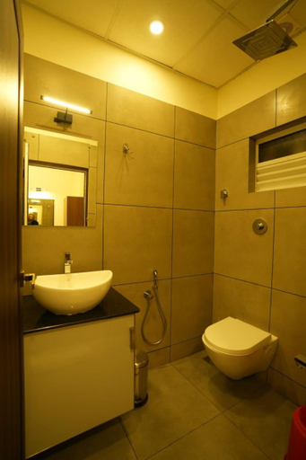 Bathroom, SREENARAYANA TOURIST HOME, Thrissur
