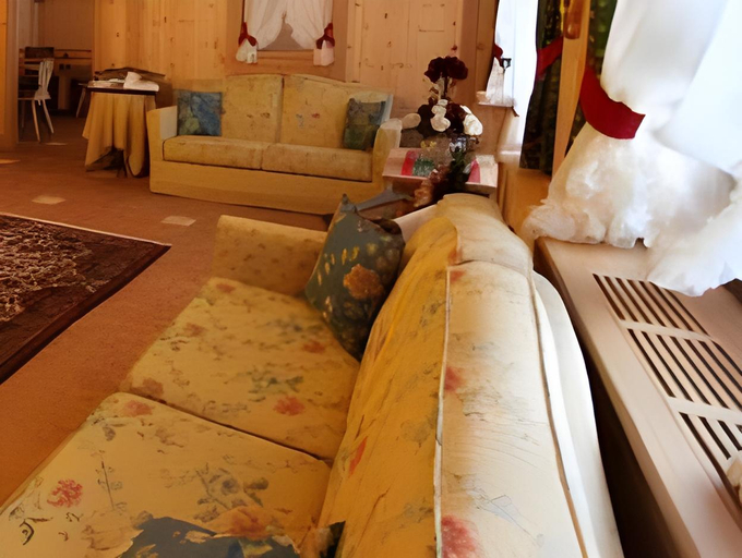 Bedroom 2, Albergo Ristorante Centrale, Trento