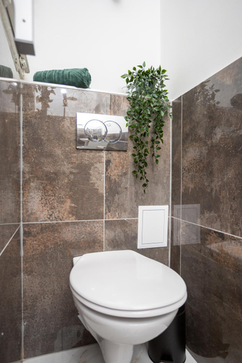 Bathroom 3, NewGoblin Apartments with FREE PRIVATE PARKING, Budapesti