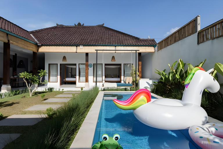 Others 5, Calm Villa Orked 2 Seminyak with day bed swing., Badung