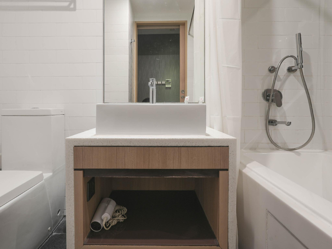 Bathroom 5